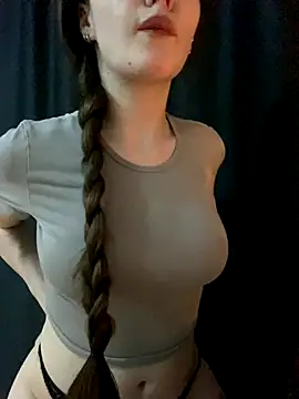 shrie beverly00 online show from November 17, 2025, 9:31 pm