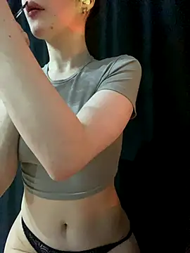 shrie beverly00 online show from November 26, 2025, 12:55 am