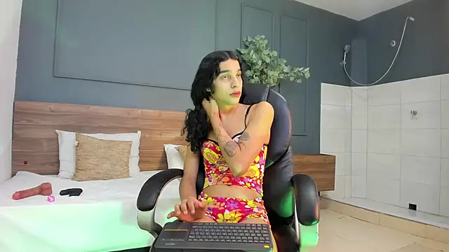 sheyla meow online show from November 21, 2025, 4:22 am