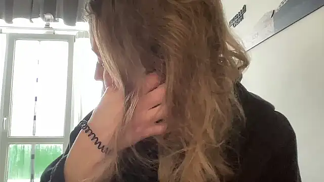 Ameli8 online show from February 18, 2026, 12:12 pm