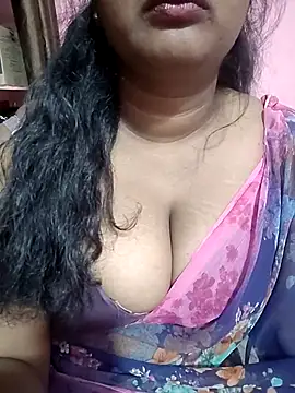 Snapshot of Keerthee_ chatting on November 12, 2025, 6:30 pm Keerthee online show from November 12, 2025, 6:30 pm