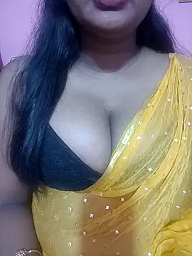 Snapshot of Keerthee_ chatting on November 27, 2025, 1:57 pm Keerthee online show from November 27, 2025, 1:57 pm