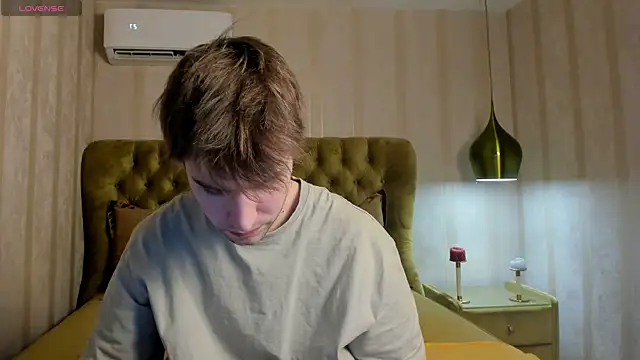 JonnahHell online show from November 19, 2025, 12:27 pm