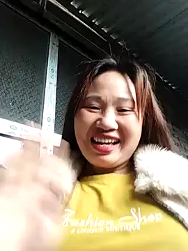 Snapshot of MINSSA502 chatting on November 21, 2025, 1:37 am MINSSA502 online show from November 21, 2025, 1:37 am