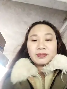 Snapshot of MINSSA502 chatting on November 28, 2025, 12:35 am MINSSA502 online show from November 28, 2025, 12:35 am