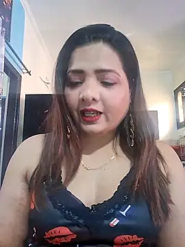 Snapshot of Adorable_Jannet chatting on November 17, 2025, 5:46 am Adorable Jannet online show from November 17, 2025, 5:46 am