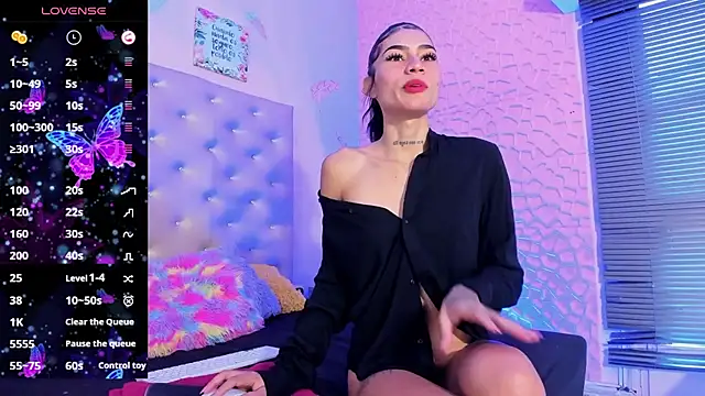 Snapshot of valen_gill chatting on November 30, 2025, 2:54 pm valen gill online show from November 30, 2025, 2:54 pm