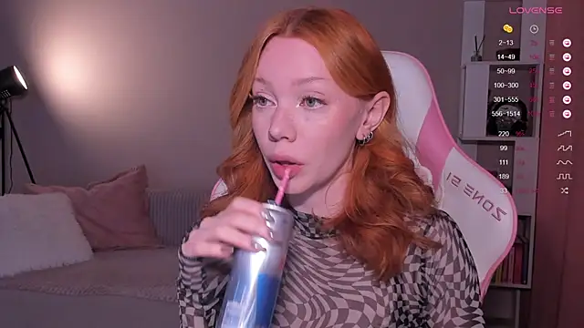 Elisahsthetics online show from May 2, 2026, 12:37 am