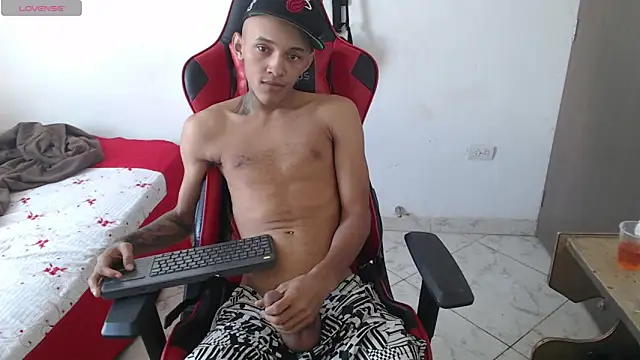 thebesthot online show from November 17, 2025, 5:30 pm