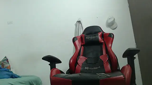 thebesthot online show from November 22, 2025, 5:17 am