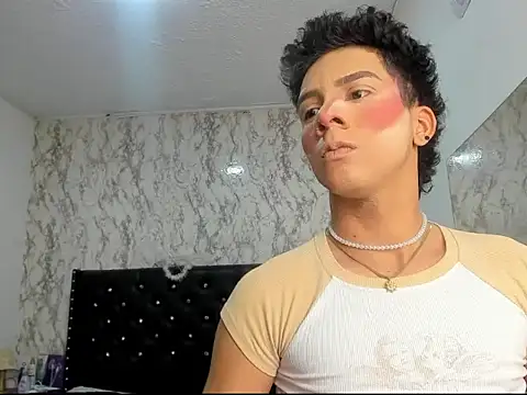 Lovers Spicy online show from November 22, 2025, 7:02 pm