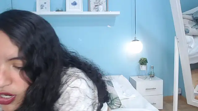 Wexler Kim online show from November 25, 2025, 3:39 am