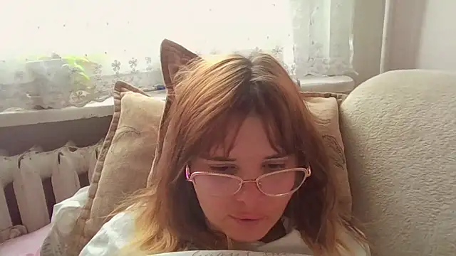 Snapshot of HornyElena chatting on November 29, 2025, 11:46 am HornyElena online show from November 29, 2025, 11:46 am