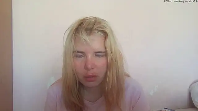 HornyElena online show from May 28, 2026, 3:09 pm