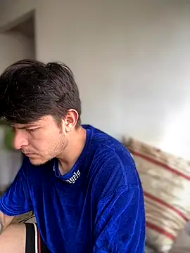 Nick juniorrx online show from November 11, 2025, 7:03 pm