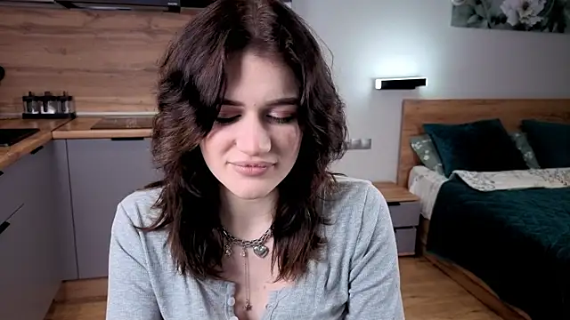 eshleeygreen online show from November 14, 2025, 2:05 pm