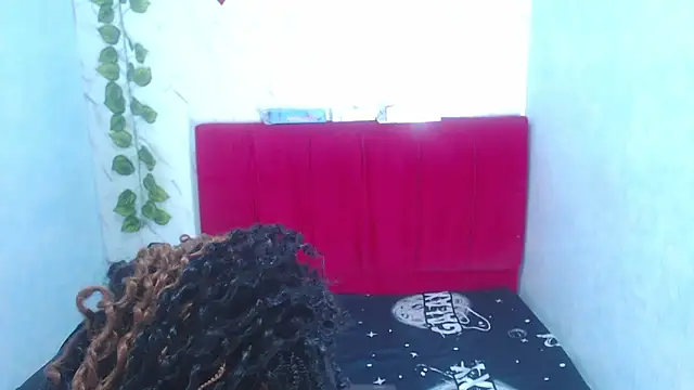 akiracampell online show from November 21, 2025, 11:53 am