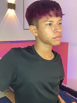 Tessachains 2  online show from November 10, 2025, 10:42 pm