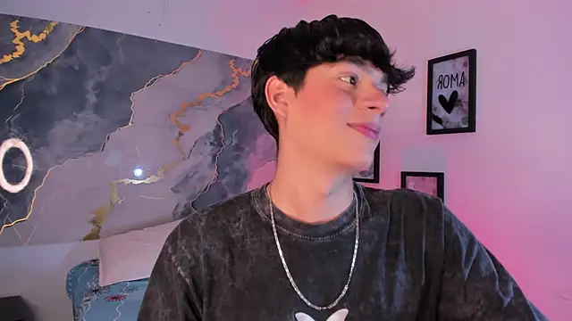 Snapshot of Isaac_Kurtt chatting on November 15, 2025, 7:32 pm Isaac Kurtt online show from November 15, 2025, 7:32 pm