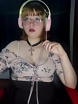 Michi sauria1 online show from November 28, 2025, 9:39 pm