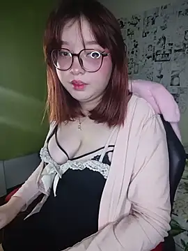 Snapshot of Michi_sauria1 chatting on May 23, 2026, 8:40 am Michi sauria1 online show from May 23, 2026, 8:40 am