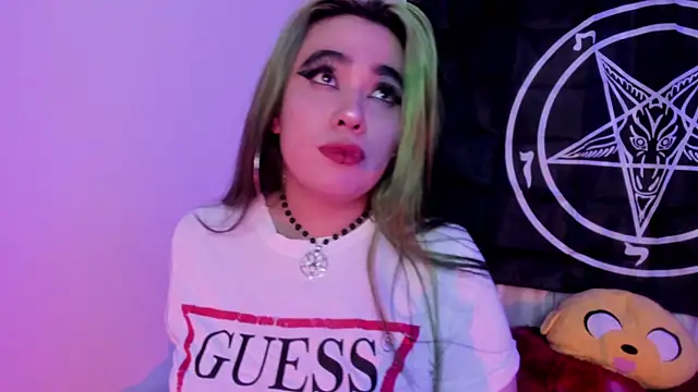 Lilith Zenith  online show from January 12, 2026, 5:23 am