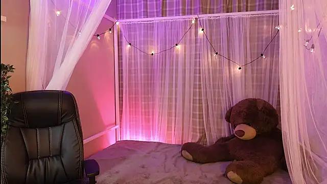 aura Soul  online show from November 25, 2025, 4:01 am