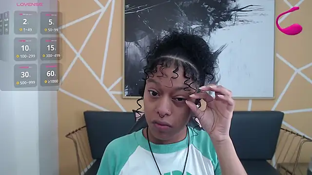 Agatha Amaya online show from November 29, 2025, 1:25 pm