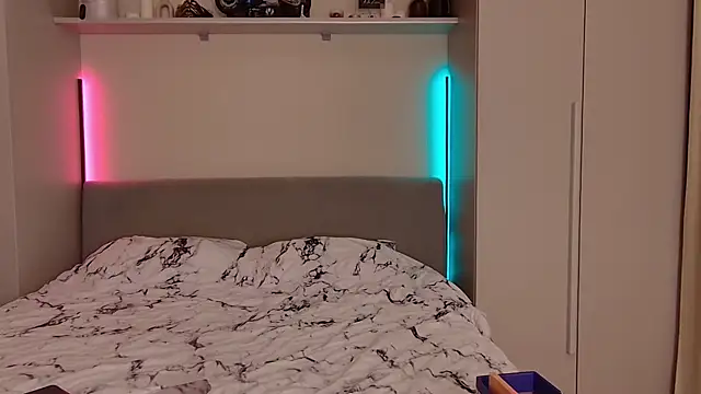 Hot-therapy4u online show from November 22, 2025, 10:42 pm