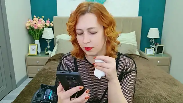 Snapshot of Evie_Berret chatting on November 13, 2025, 10:36 am Evie Berret online show from November 13, 2025, 10:36 am