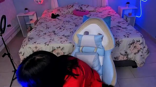 ArtemisaMoonn online show from November 20, 2025, 7:46 pm