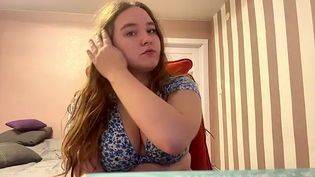 Snapshot of BabyBlissxx chatting on February 17, 2026, 7:05 am BabyBlissxx online show from February 17, 2026, 7:05 am