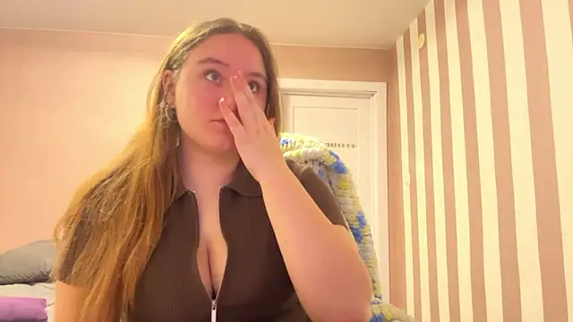 BabyBlissxx online show from March 28, 2026, 10:31 pm