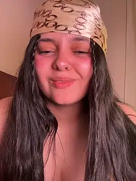 Snapshot of candicewest_ chatting on April 30, 2026, 8:57 pm candicewest online show from April 30, 2026, 8:57 pm