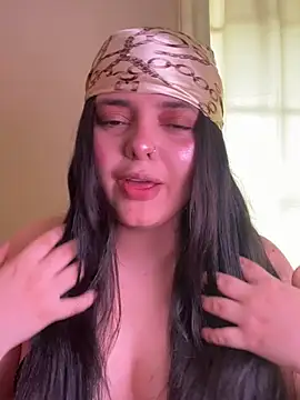 Snapshot of candicewest_ chatting on May 16, 2026, 4:17 pm candicewest online show from May 16, 2026, 4:17 pm