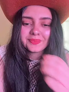Snapshot of candicewest_ chatting on May 25, 2026, 8:59 pm candicewest online show from May 25, 2026, 8:59 pm