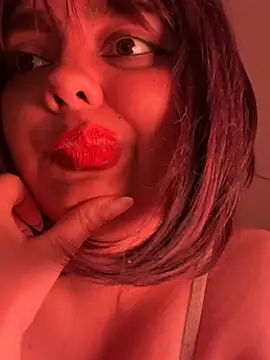 Snapshot of candicewest_ chatting on July 29, 2026, 5:44 pm candicewest online show from July 29, 2026, 5:44 pm