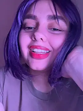 Snapshot of candicewest_ chatting on August 1, 2026, 4:28 pm candicewest online show from August 1, 2026, 4:28 pm