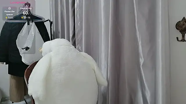 Snapshot of Wanwan61 chatting on November 29, 2025, 12:52 pm Wanwan61 online show from November 29, 2025, 12:52 pm