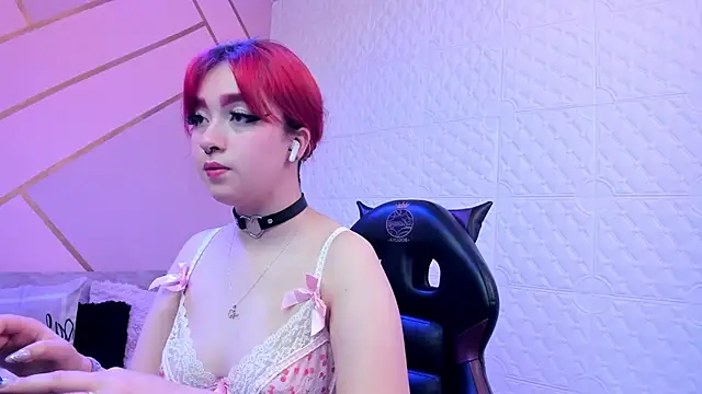 Snapshot of Dakkotta__ chatting on November 26, 2025, 4:19 pm Dakkotta online show from November 26, 2025, 4:19 pm