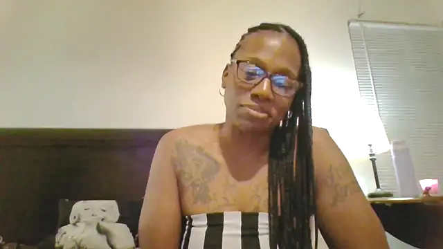 Snapshot of SweetParadise00 chatting on November 24, 2025, 4:01 am SweetParadise00 online show from November 24, 2025, 4:01 am