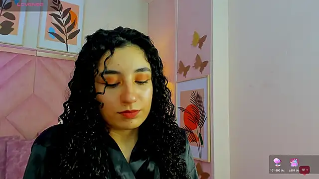 DemiJones  online show from February 3, 2026, 3:26 am