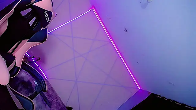 Alisson hot   online show from November 6, 2025, 5:52 am