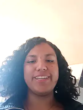 Snapshot of iriss_05 chatting on November 23, 2025, 1:22 pm iriss 05 online show from November 23, 2025, 1:22 pm