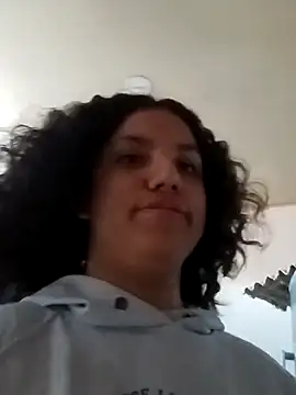 Snapshot of iriss_05 chatting on November 29, 2025, 11:24 am iriss 05 online show from November 29, 2025, 11:24 am