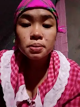 Mabel-122 online show from November 6, 2025, 1:23 pm