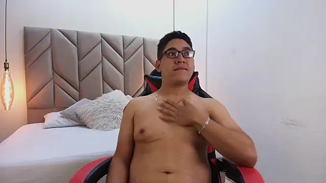 Snapshot of DanteVoss chatting on November 22, 2025, 3:49 am DanteVoss online show from November 22, 2025, 3:49 am