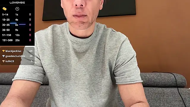 marcoo x online show from November 28, 2025, 8:39 am