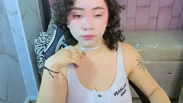 sunny2 b online show from November 30, 2025, 1:15 pm