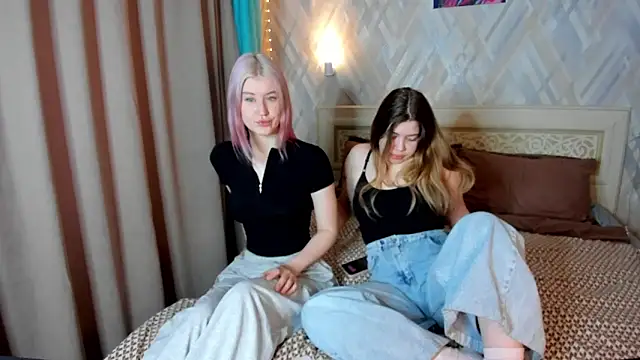 Lory Reed online show from November 7, 2025, 4:12 am